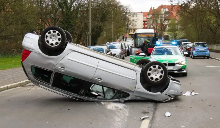 Die Kfz-Versicherung auch für Fahranfänger.